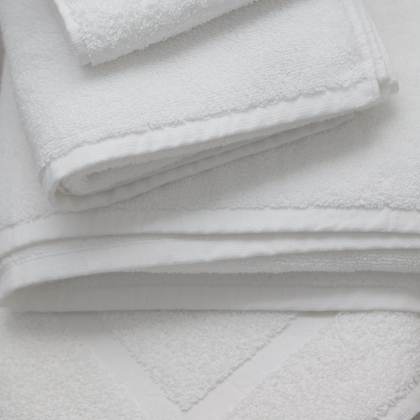 True Comfort + Hotel 4pk Hand Towel Set